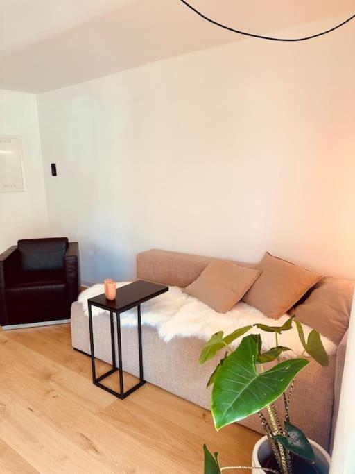 2 Zimmer Apartment Sindelfingen Boeblingen Calw Aidlingen ภายนอก รูปภาพ